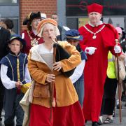 School children prepare for Ipswich parade to mark end of Tudor study